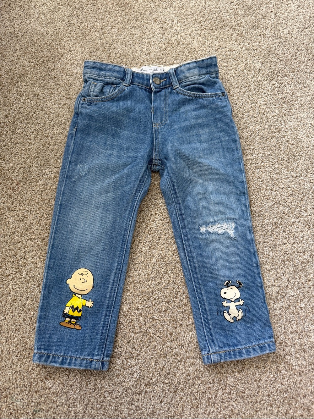 Zara Peanuts Snoopy and Charlie Brown Jeans